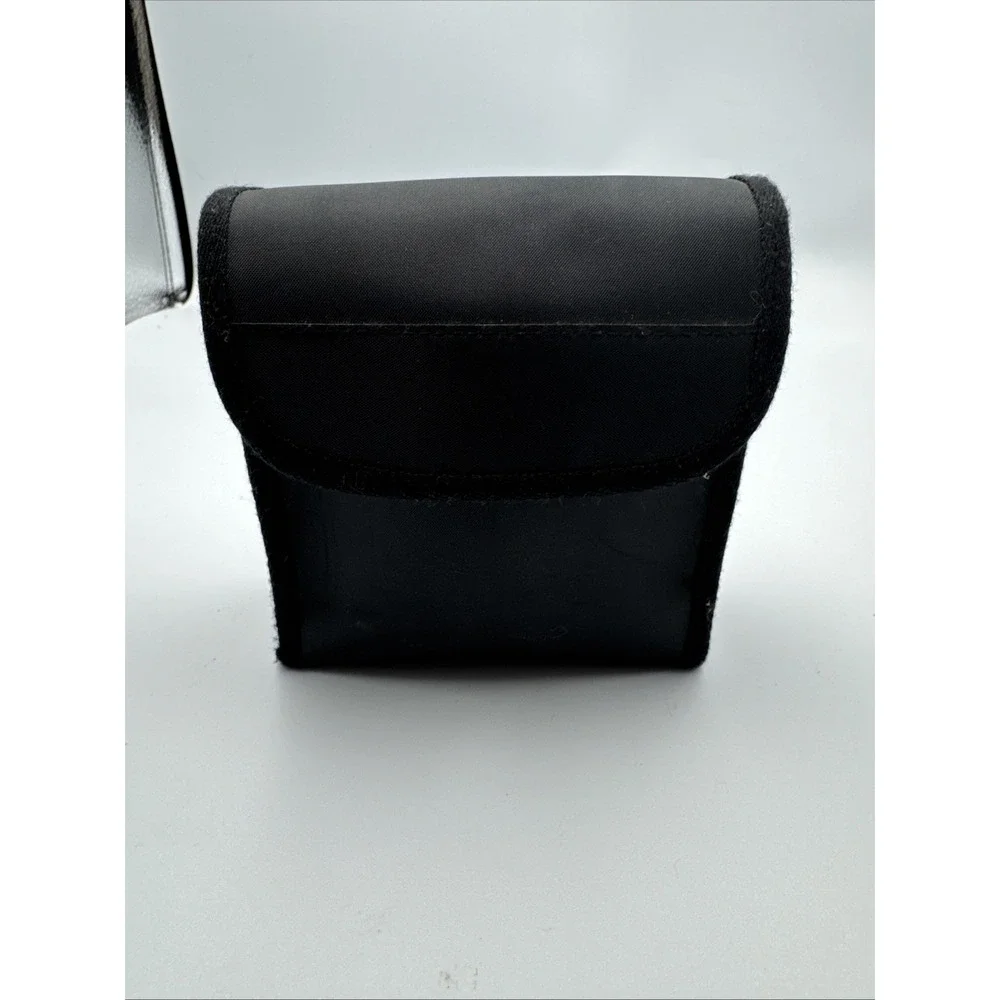 The Unbranded Brand product compact